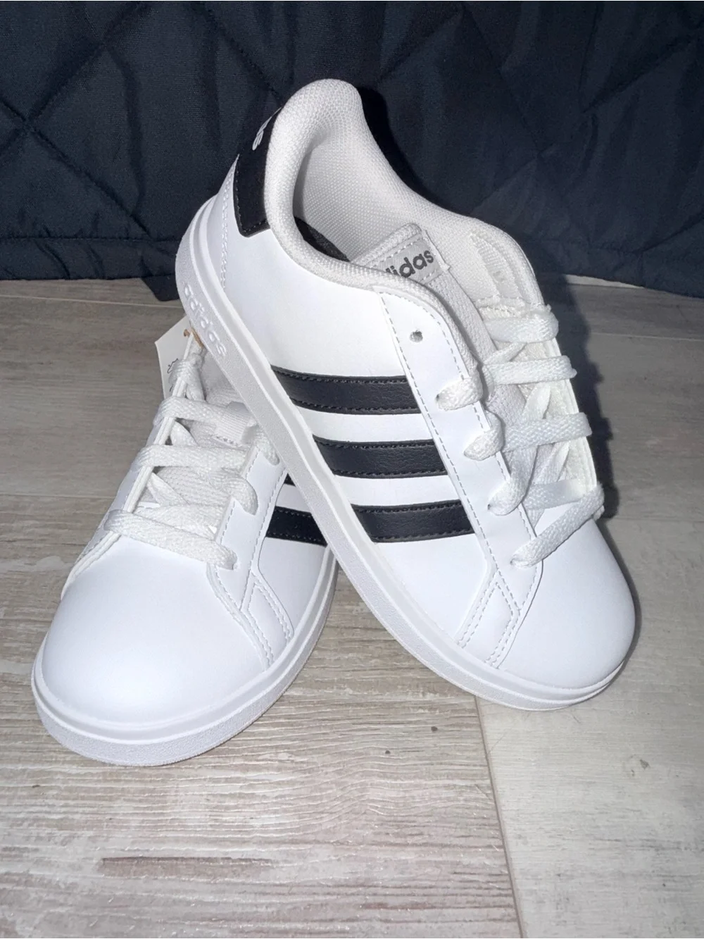 Adidas Grand Court 2.0 K Kids Size 1 White Black Sneakers NWT